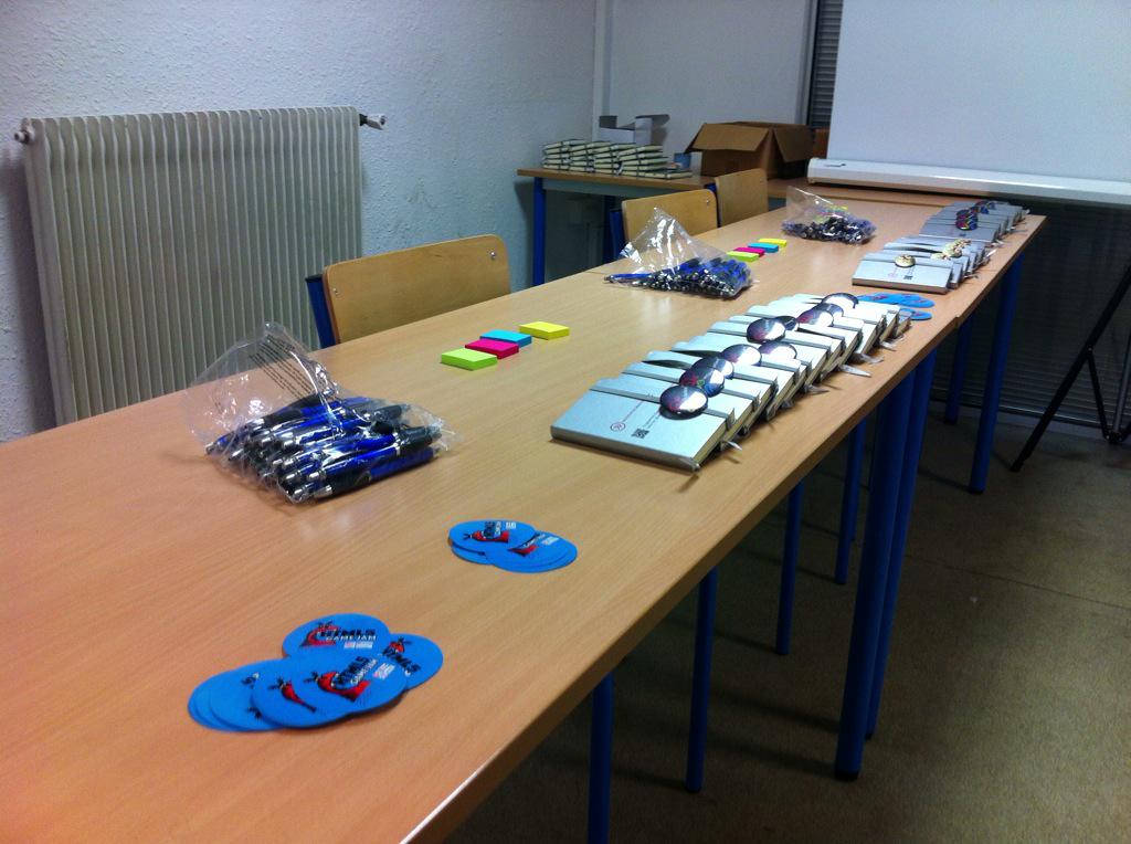 html5gamejam's tweet image. Qui veut des goodies ?!! #HTML5GAMEJAM