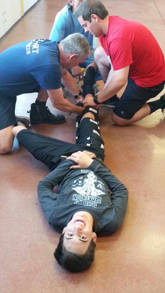 CVSportsMed's tweet photo. #tractionsplint http://t.co/dP9GFHb99W