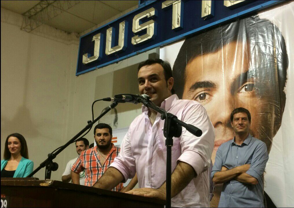 Noahnovacek's tweet photo. este es la cara del progreso , del trabajo y del futuro. #lista209 @guserralta gracias por tanto !!!! http://t.co/pq5PMC6jrA