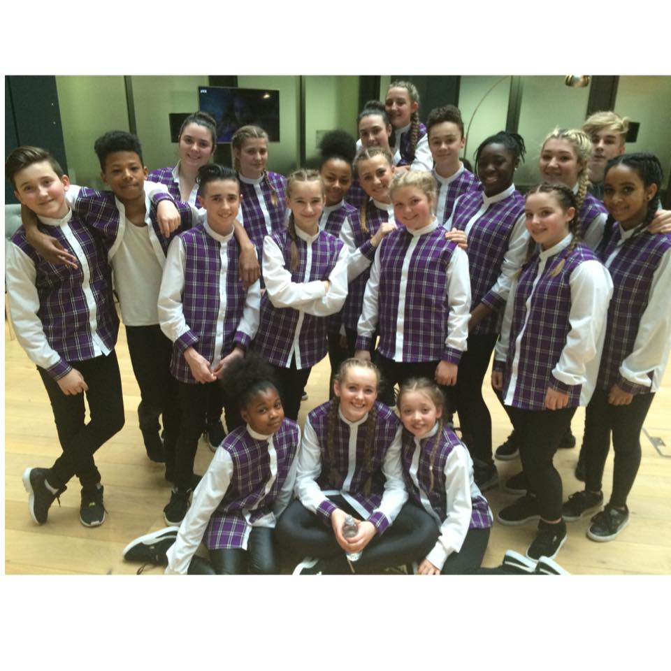 bluemonkeybest's tweet photo. Bravo Samuel Adjaye & ENTITY UK - BGT series 9 - here they come!!! #EntityUK http://t.co/qs0d6ZwbQr