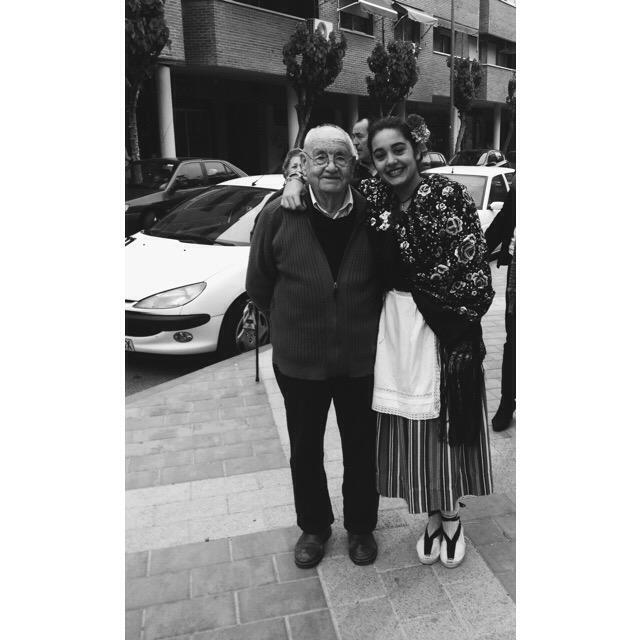 CarlotaAlonso15's tweet photo. Y que viva el bando de la huerta😁🙌👌 #BandodelaHuerta #bando2015 http://t.co/4pbFfqmpED
