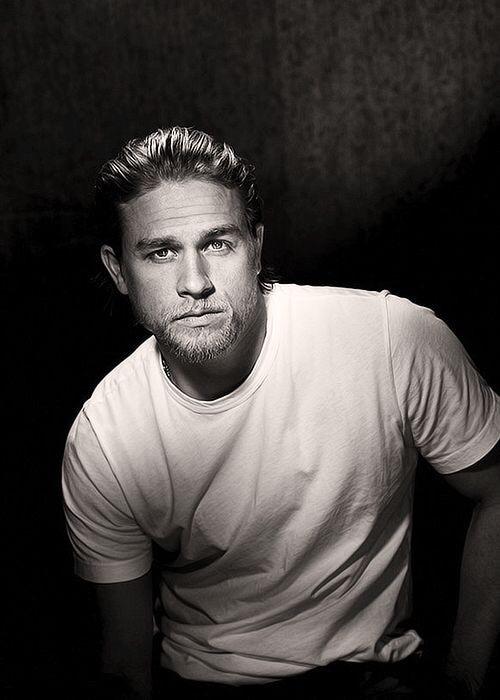 Happy Birthday to you, Charlie Hunnam    