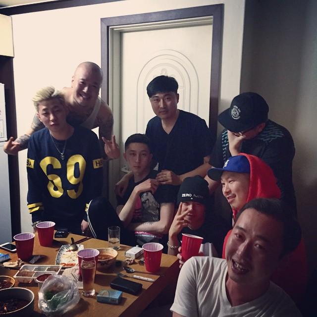 BAP_Vault's tweet photo. [IG] 150411 iambigtray posted a photo with Daehyun in IG!! http://t.co/ZOxkO11Bmu