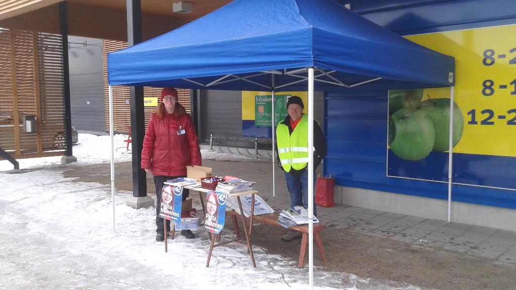 PiritaNenonen's tweet photo. Kävinpä Posiolla 😊  Teltalla yhdessä Paavon kanssa jaoimme aatetta ja sain Posion kuulumisia 😉 http://t.co/OvZkgq6eFh