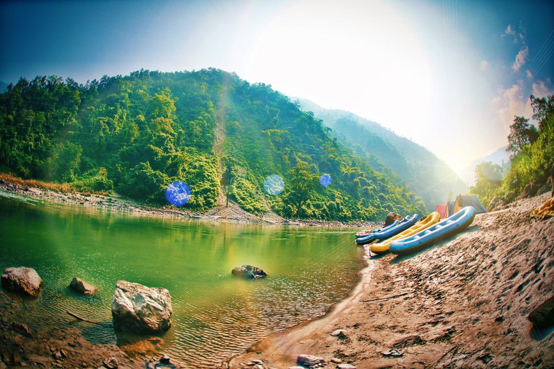 sundayfundayz's tweet image. Damauli River in Nepal