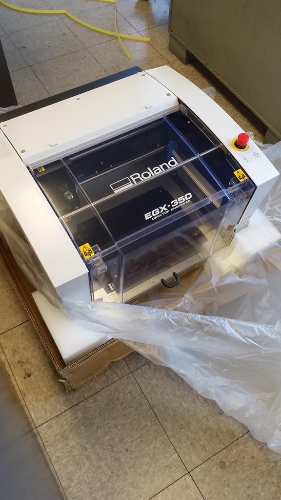 MonarchMint's tweet photo. Our newest little toy, for doing some custom projects. http://t.co/DTKXKit1uw