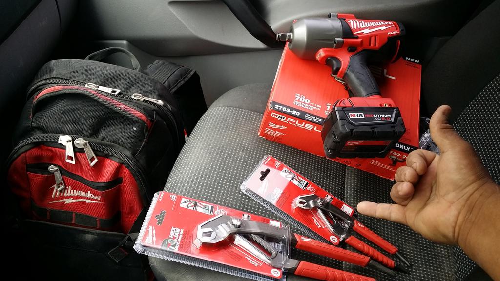 yurmomashouse's tweet image. @MilwaukeeTool #adding2mycollection