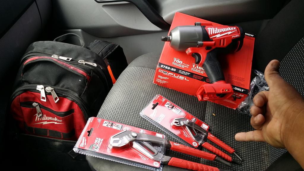 yurmomashouse's tweet image. @MilwaukeeTool #adding2mycollection