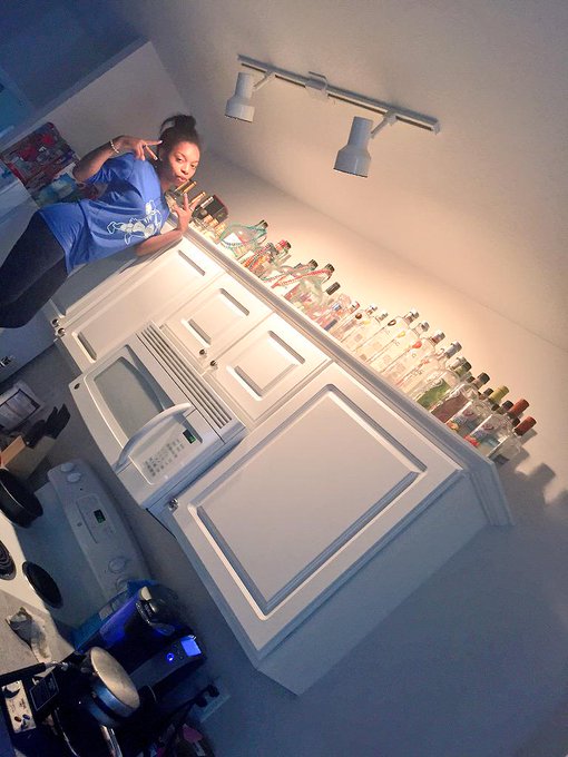 Watch brit.'s leaked NSFW photo on TwXstars