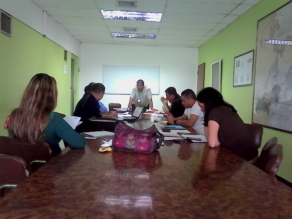 UEMPPATachira's tweet photo. #Ahora Cras con directores para articular Plan de Producción en el Edo Táchira @jlberroteran @VielmaEsTachira http://t.co/5l3yP89s2q