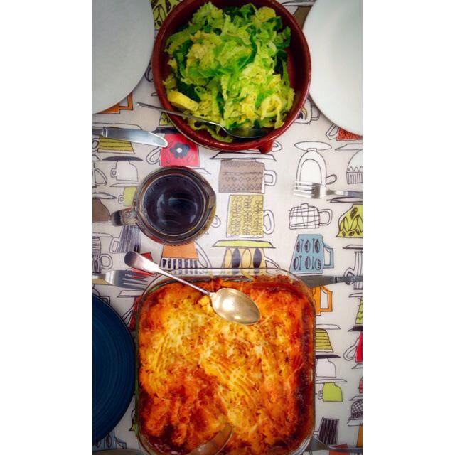 yasminjgodfrey's tweet image. Tonight's dinner by moi. Slow cooked pulled lamb shepherds pie and cabbage. 👌😊 #simplebutdelicious #foodporn