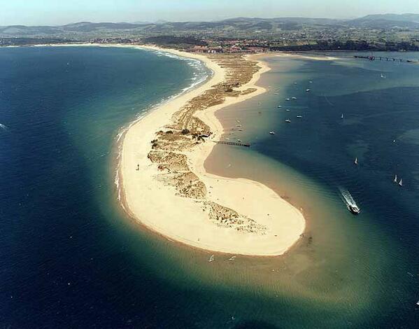 _Paisajes_'s tweet photo. Tenemos un tesoro en #Cantabria con la playa de El Puntal en Somo #Cantabria http://t.co/0rdGmCyI2E