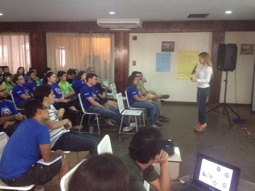 planfenix's tweet photo. La Coord. General Dra. Amarilisdonghia presentó las bondades de GobiernodeLara a #AIESEC en #Quibor https://t.co/FcaPG5sB6K