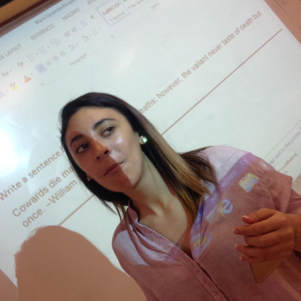 mackenzie__O2l's tweet image. @HusseiniZahra love you to zahra😘😂