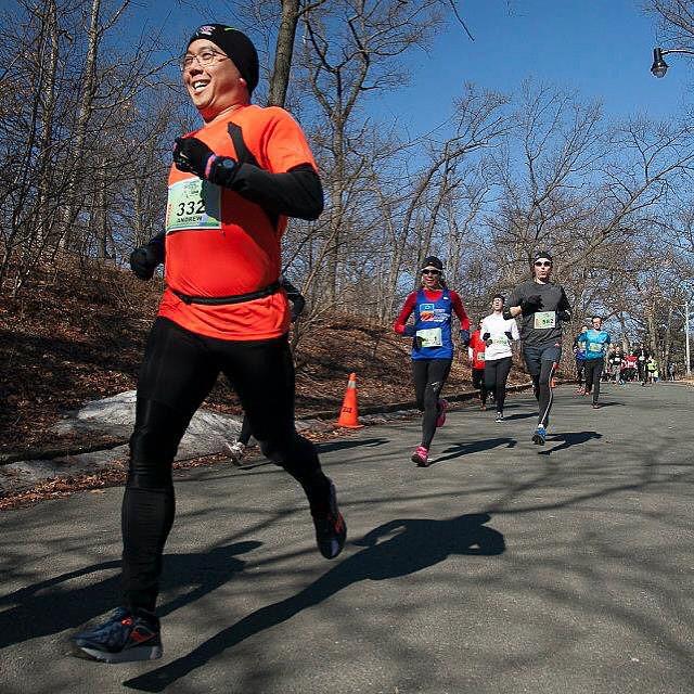 andrewchak's tweet photo. #FBF Cruising down the course at Harry's Spring Run-Off last weekend #HSROT #running http://t.co/C0XDOQkLRc