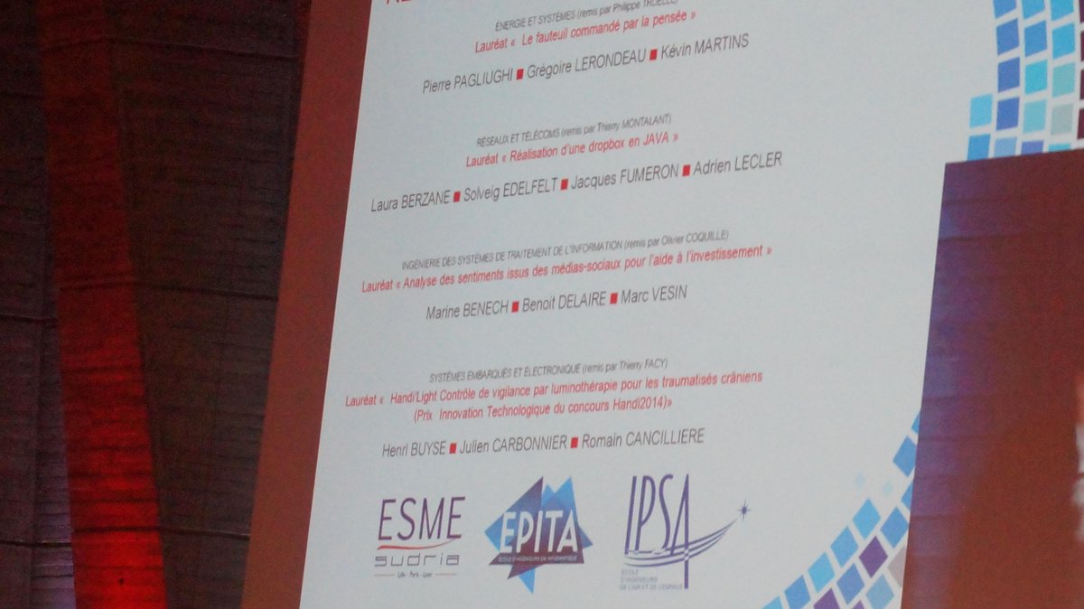 HandiLight's tweet photo. Remise du prix du Symposium 2014 à @HandiLight lors de la remise de diplômes #ESMEPromo2014. #DéfiH http://t.co/w7eT6WA4qd