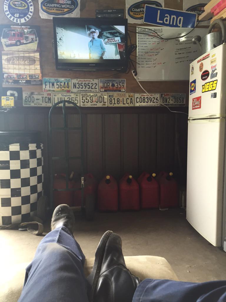 DanFlynn's tweet image. Couch, fridge and satellite make a break from the shop a little too comfy..... #mightfallasleep