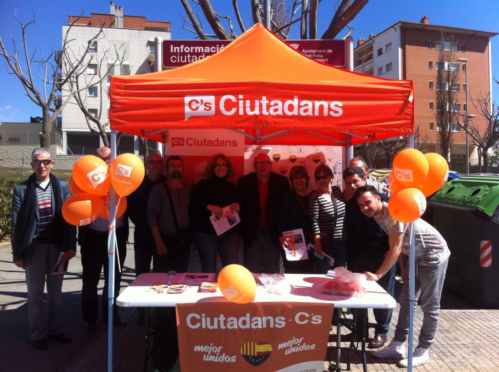alexcano1986's tweet photo. Este es el #EquipoNaranja en #santfeliu es nuestro tiempo es el tiempo de Ciudadanos http://t.co/rKynBRut2k