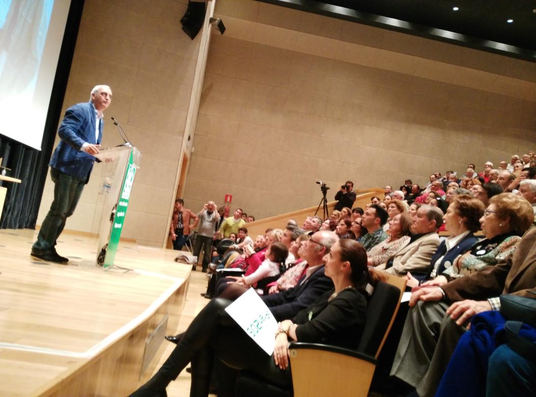ConFranRomero's tweet photo. #Fran2015 #FranAlcalde Habla ahora @PAntoniojruiz: El @PAndalucista @AndalucistasSF es el Partido de #LaIslaSF http://t.co/RyYtRkmOrE
