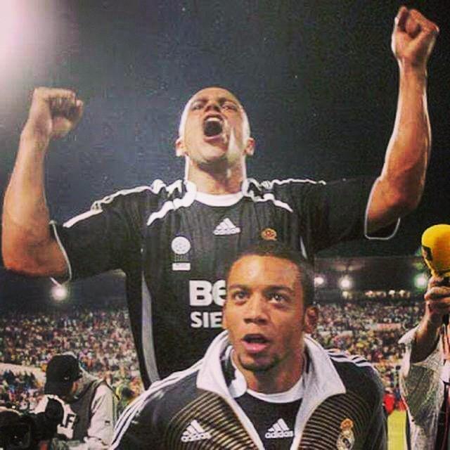 .
Happy Birthday Roberto Carlos!

feliz cumpleaños Roberto Carlos!     