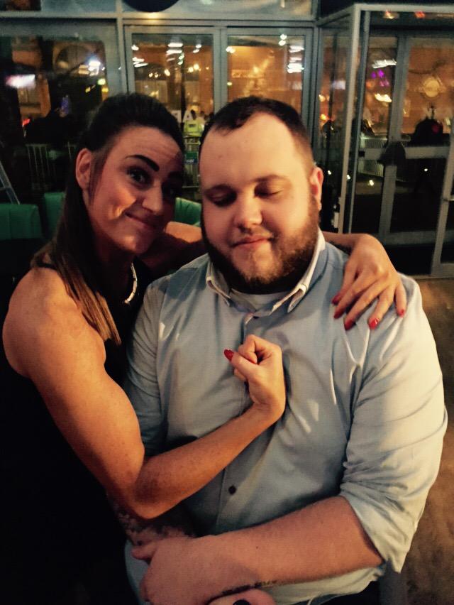 MazzMaria's tweet image. Found this from last week... That arm 🙈💪💪😂 @stephy_buller @jsherlock90