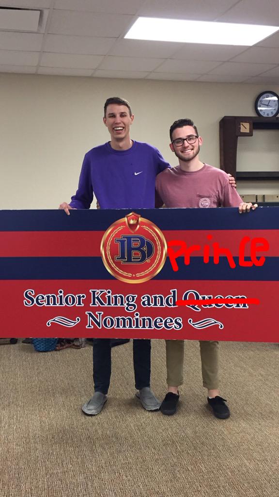 JduncJgreg's tweet photo. The campaign is going well. We've now got a Homecoming Nominee sign. Be on the lookout for signs posted on the Quad. http://t.co/uba6wxgtfJ