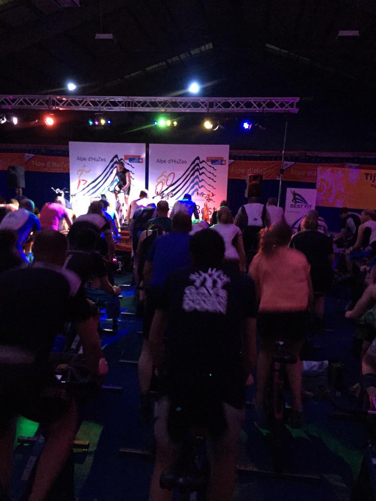 Mooie start van het weekend! Even <a href="/GaveDingenDoen/">Gave Dingen Doen</a> bij spinning marathon van <a href="/Alpe_du_Best/">Alpe du Best</a>.
