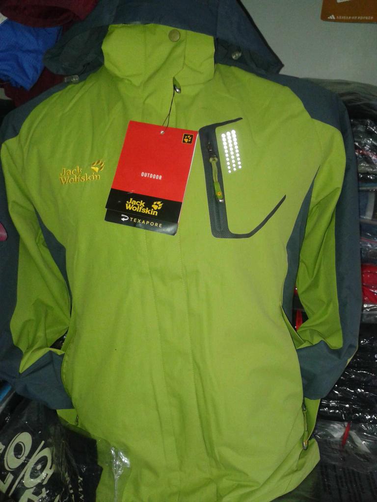 rizkyrachmat709's tweet photo. Jack wolfskin http://t.co/7nGyviELPs