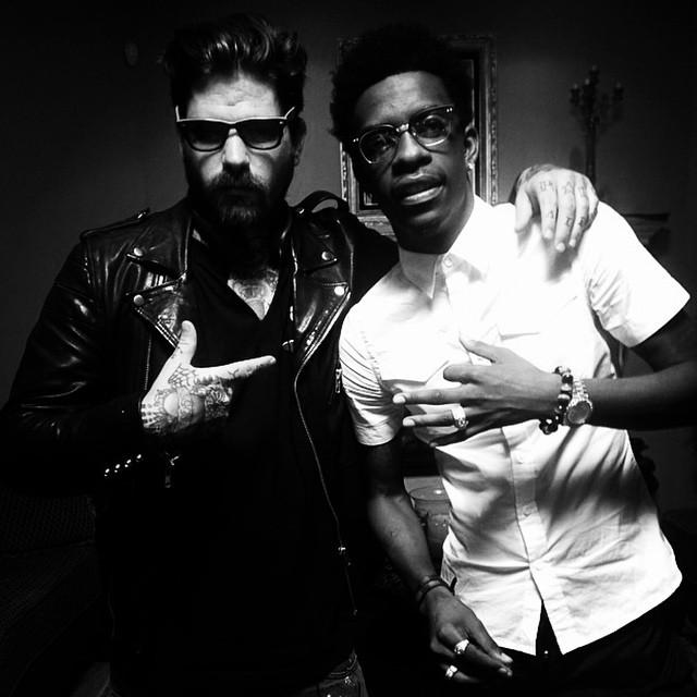 DarrenFkngCraig's tweet photo. #nationalsiblingsday with my brother @richhomiequan #differentmoms http://t.co/dIxZCD2AjZ http://t.co/IsXvEWaFaO
