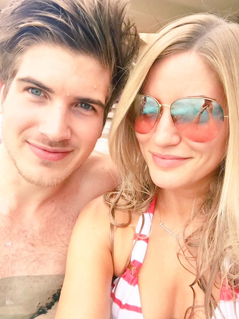 iJustine on X: Hanging with @joeygraceffa and @stylehaul at Coachella this  weekend! ☺️ stylechella http:t.colMry0Q5mML  X