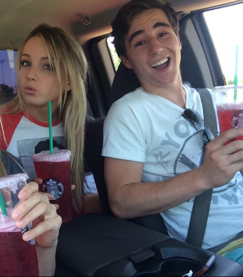 HannahLeber's tweet photo. Happy national siblings day to the best big brother ever! Ilysm!❤️ http://t.co/UCjx6AzHo6