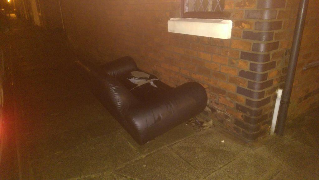 PrestonThat's tweet photo. Corner of Maitland St/Caroline St.....Yes, it's a corner sofa #PrestonThat http://t.co/M1M6Q6ittJ