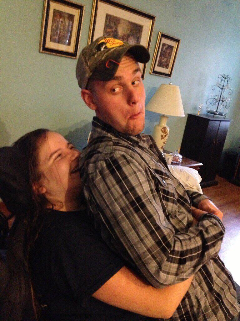 caitlinbrowniee's tweet photo. #NationalSiblingsDay @conbrown6 😛 http://t.co/yTy6PkrQXA