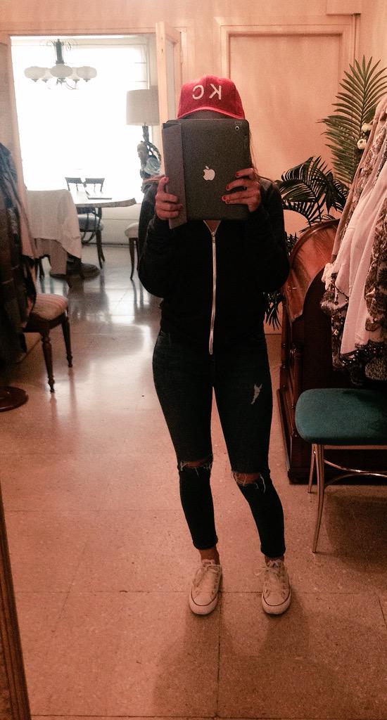 suninaa's tweet photo. was a good mom and got the pad a case http://t.co/CVb4gJQyie