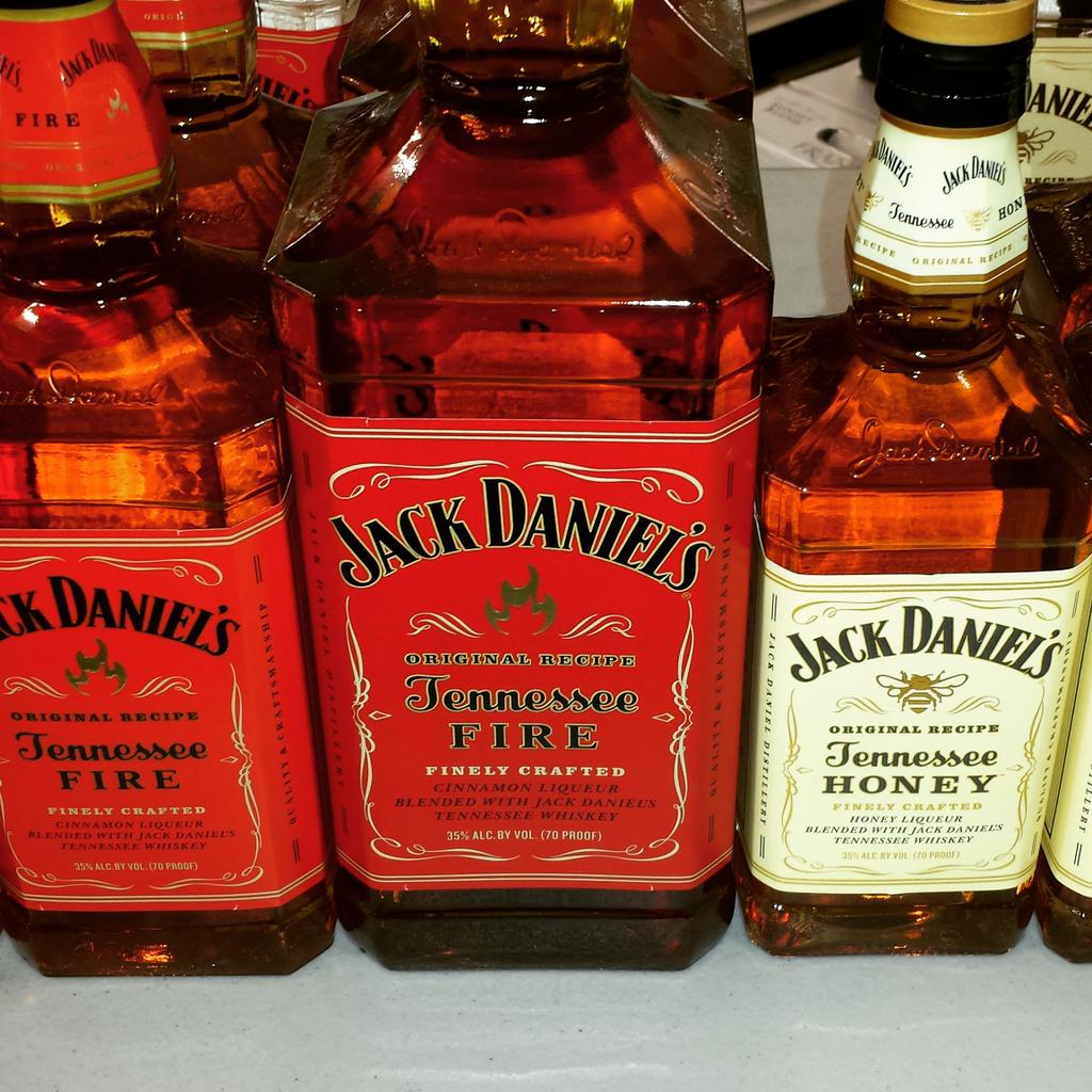 #JackFire &amp; #TennesseeHoney Tasting
Metro Spirits, Metro Square
Middletown, CT
Til 6pm
#JackDaniels Family is growing