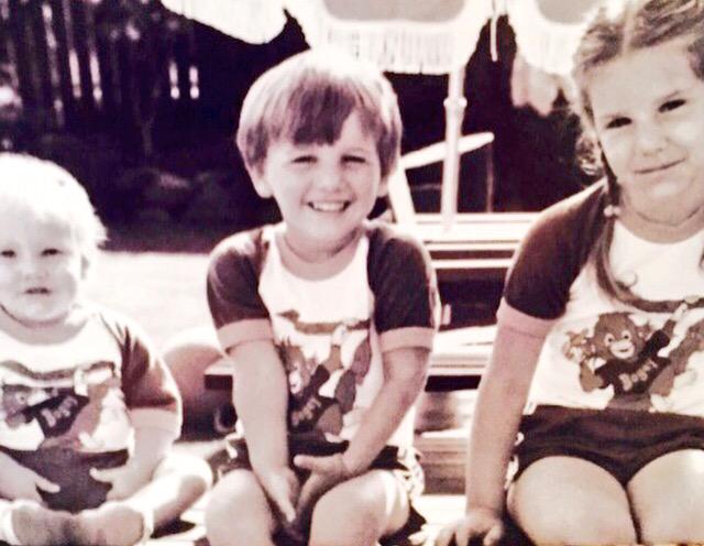 CharissaT's tweet photo. I'm the one w/ a full diaper. Happy #NationalSiblingDay Thanks for finally telling me I wasn't adopted. #OnlyBlonde http://t.co/KWfLgmppQ6