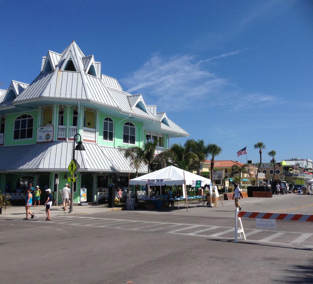 BeachGoesPops's tweet photo. Beach Goes Pops is ready for its 25th Year!! All it needs is you! Live Music starts at 5pm and continues until 10:30! http://t.co/q0YryGqZJO