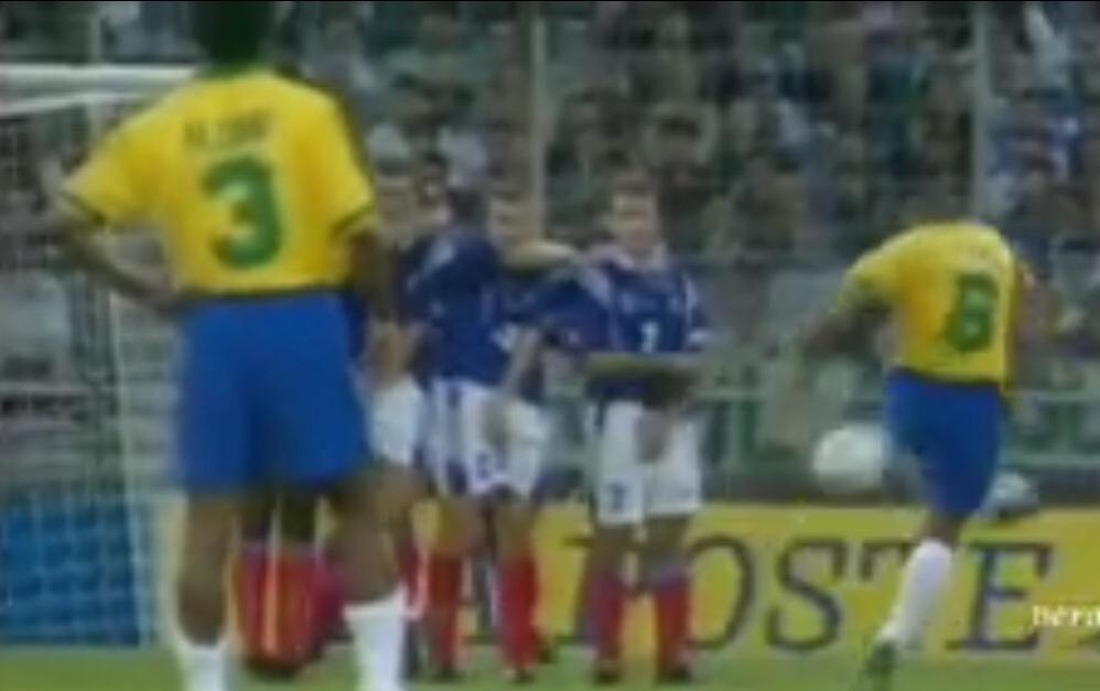VIDEO: Roberto Carlos\ Top 10 greatest ever goals! Happy 42nd Birthday to this legend! 