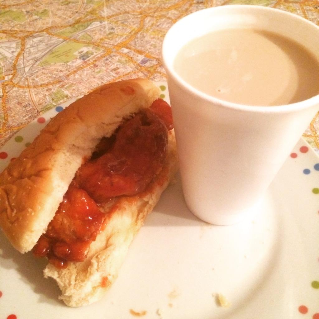 RISKYROADZ's tweet photo. Big up tropical eats lined me up for the eveing #guinesspunch #cocoabread #bbqchicken bit of editing goin on aswell http://t.co/5uQ9UXqtfw