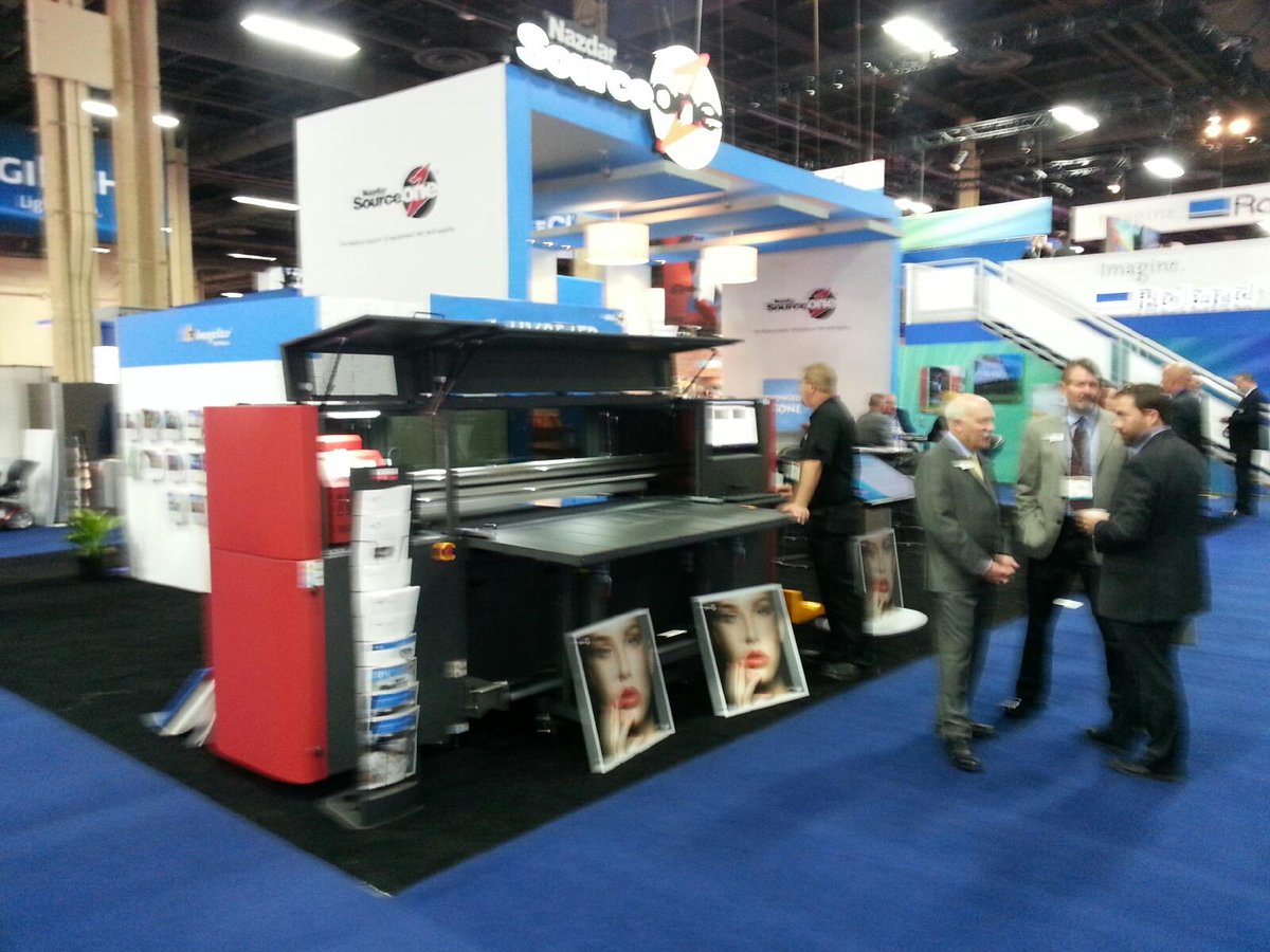 EFIPrint's tweet image. @NazdarSourceOne showing how to grow w/ wide-format w/ #EFI H1625 #LEDprinter. See in action @isasignexpo booth #1557