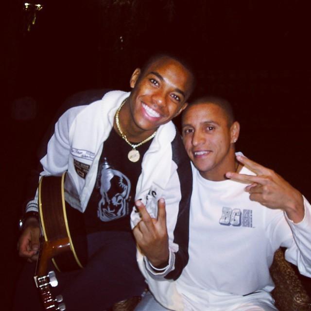 Robinho Parabeniza Roberto Carlos:\"Happy Birthday, Irmão\" 