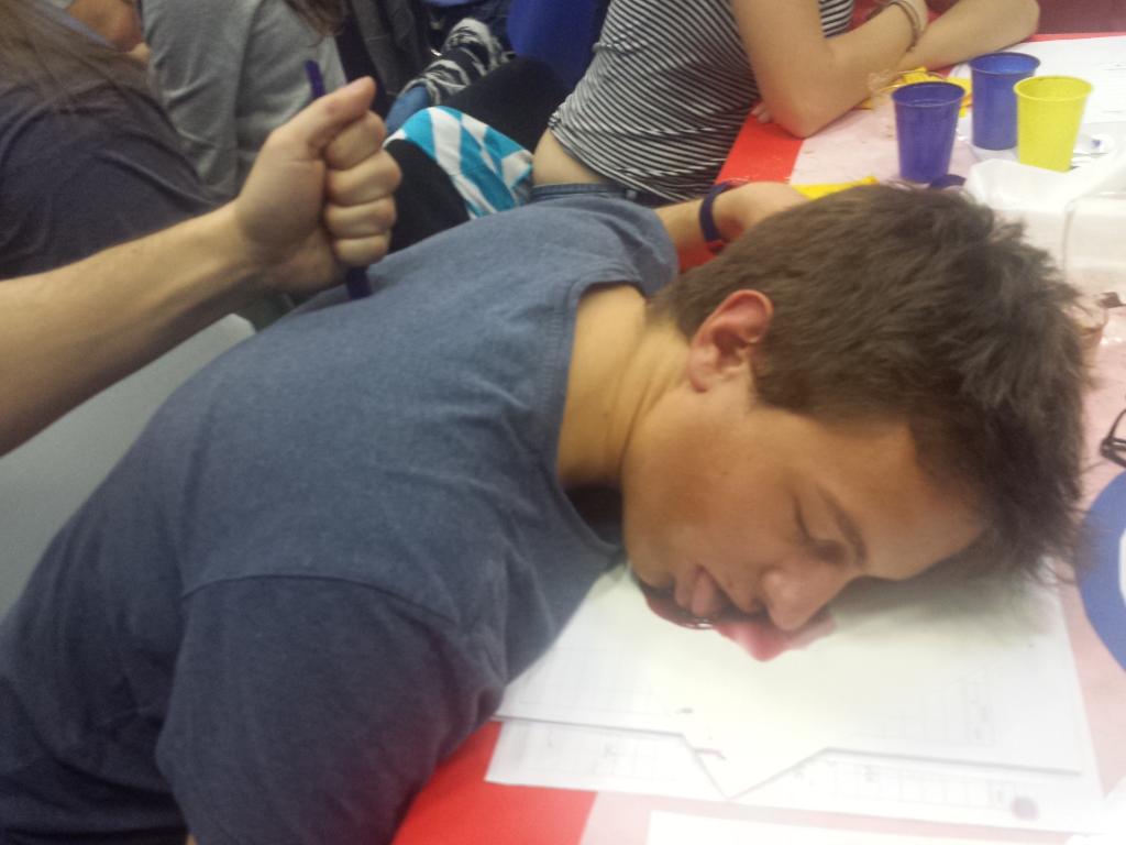FraTonini's tweet photo. Il delitto perfetto #ccd5 #soldifacili http://t.co/Z4I5gru5nF