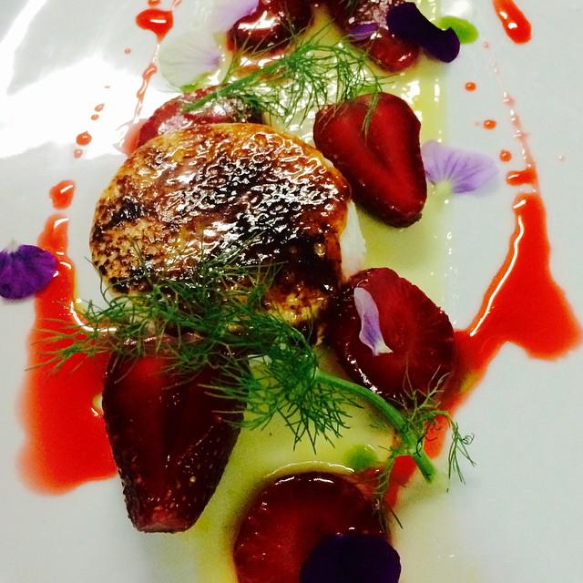 PacesAndVine's tweet photo. Happening at the restaurant tonight. Variation of strawberries with goat cheese brûlée #pacesandvine http://t.co/2xgcfGWu9h