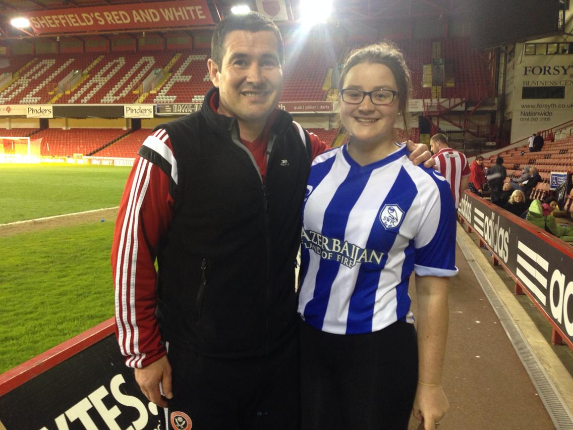 @embers1997 with #NigelClough #SleepoutUnited #controverial wardrobe choice