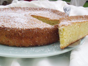 OliveOils_Spain's tweet photo. Cake, meet Olive Oil. Olive Oil, meet Cake. RT @CakeBossBaking Almond &amp; Olive Oil Cake #recipe http://t.co/i0BpkT3La5 http://t.co/4KMWJsoKnD