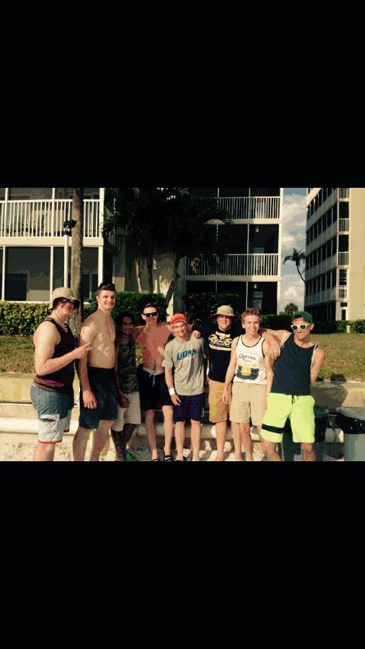 jearldine24's tweet photo. Great week with the boys #sprangbreak2k15 http://t.co/aSAYVLeZ2p