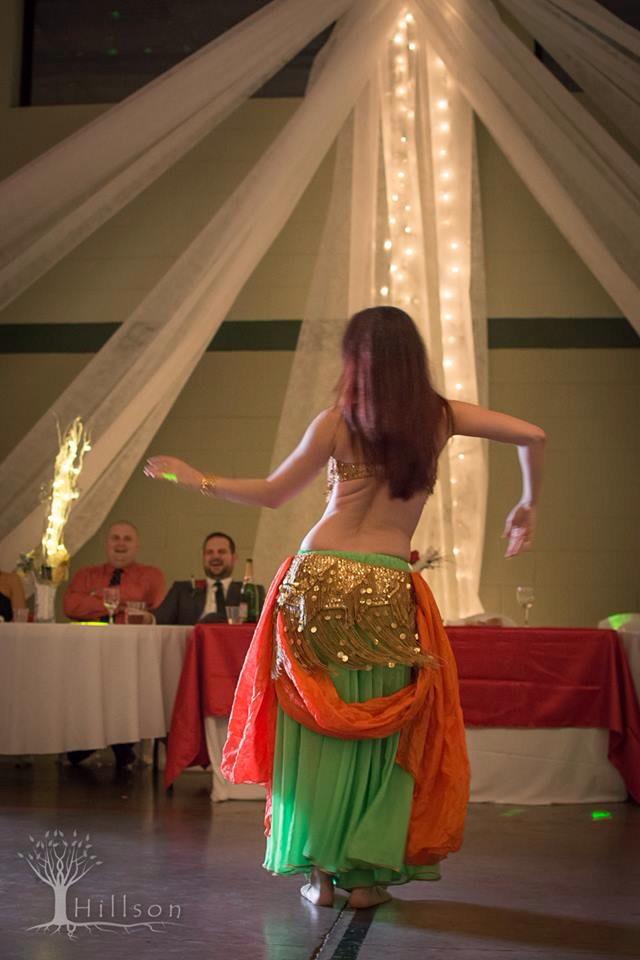 MoveExatIU's tweet photo. Interested in Bellydancing? You can learn or just watch as the phenomenal Eszter performs and teaches tomorrow! 💃💃💃 http://t.co/4UN05Q12qZ