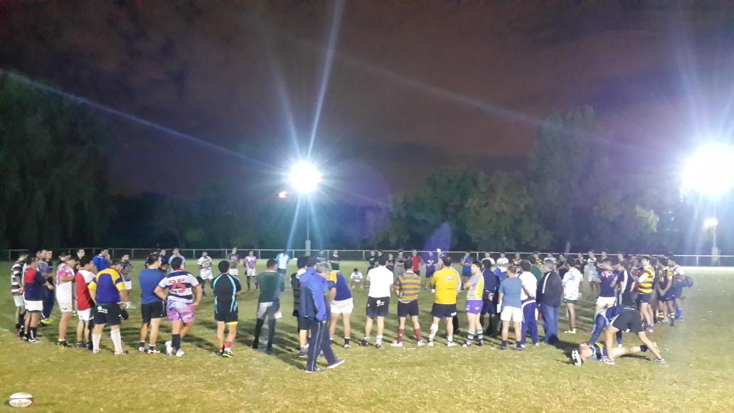 LiceoRugby's tweet photo. Un jueves cualquiera en #ElMejorClubDelMundo !!! Mañana va a ser un buen dia!!! #VamosLiceo http://t.co/otDEunE8fv