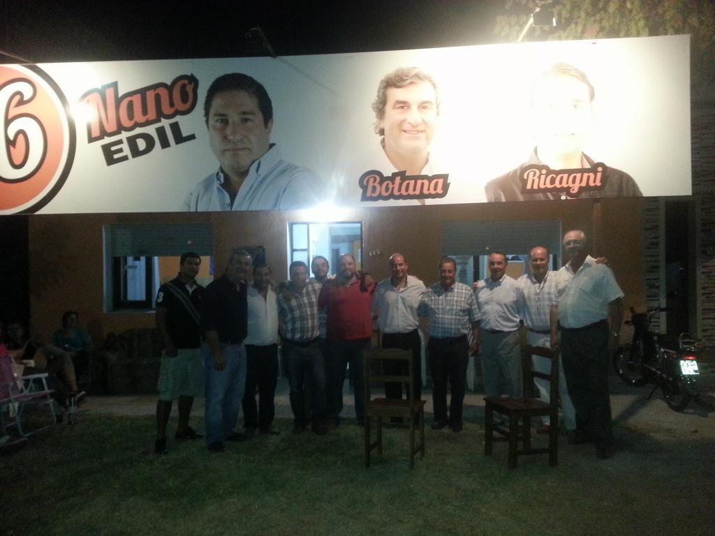 Con Jorge en el comité 16 después de una reunión formidable en la Departamental.