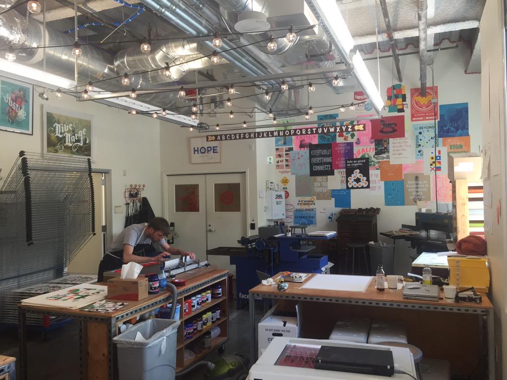 SilvasDesign's tweet image. Had a chance to see the @facebook #AnalogLab today. Very cool stuff.